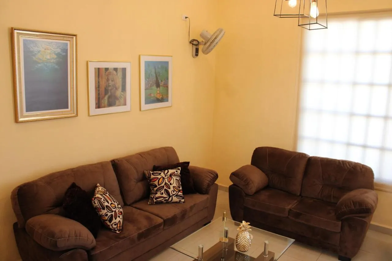 Casa 3 Torres, Calle 76. location