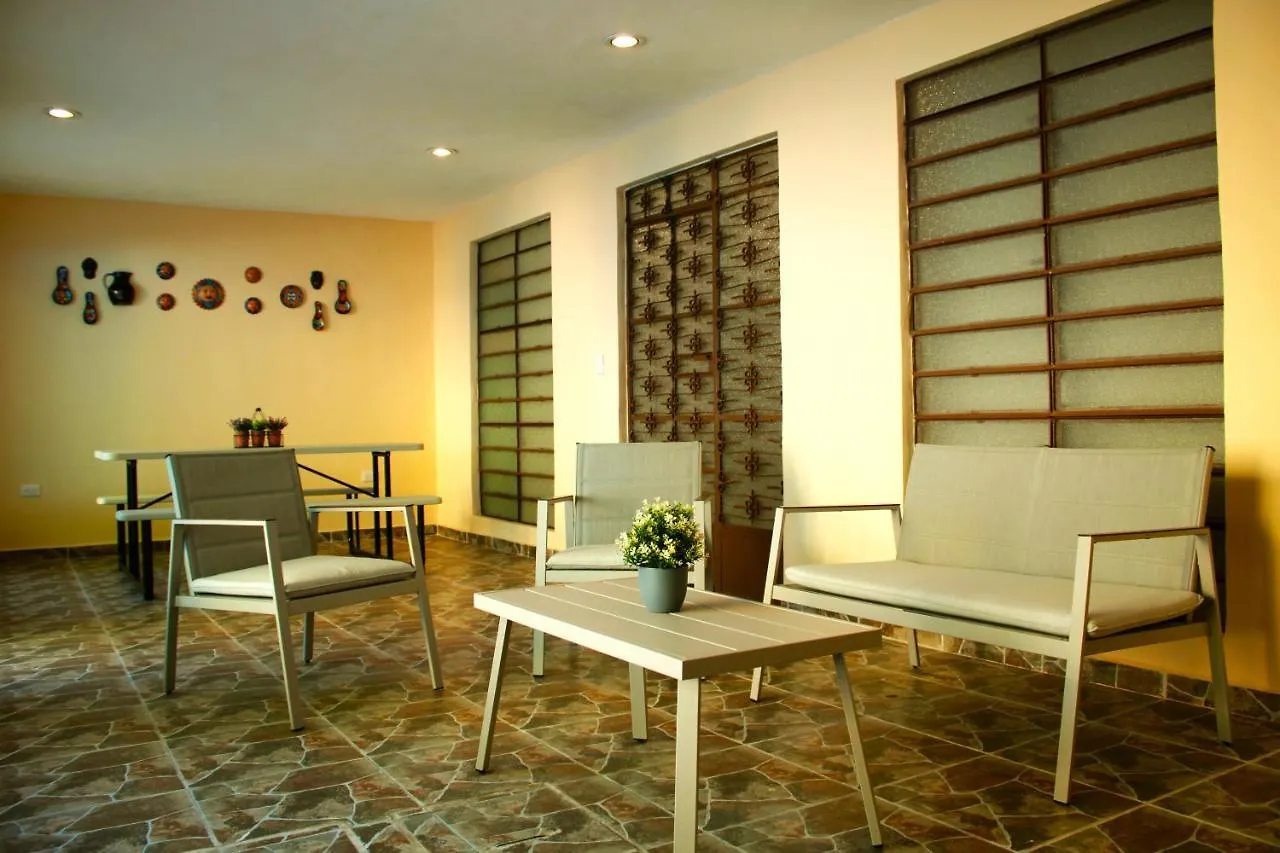 Casa 3 Torres, Calle 76. Mérida